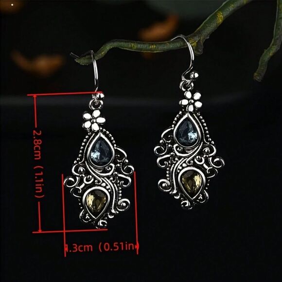 Vtg Style Teardrop Dangle Filigree Silver Earrings 2-Tone Rhinestone Drop Fshon - Picture 6 of 6